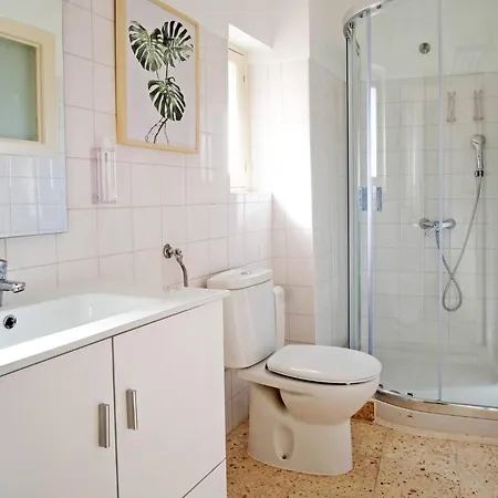 Apartman Bh4e Spacious 3-bedroom With Natural Light & Stunning Views In Bairro Alto!