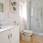 Διαμέρισμα Bh4e Spacious 3-bedroom With Natural Light & Stunning Views In Bairro Alto!