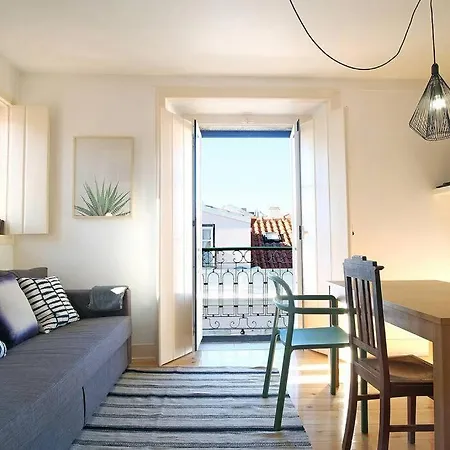 Bh4e-3br With View In Heart Of Bairro Alto - Bright Apartment