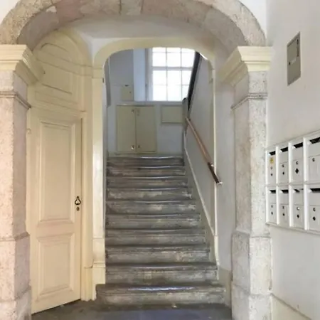 Bh4e-3br With View In Heart Of Bairro Alto - Bright