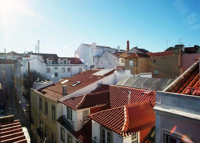 Bh4e Spacious 3-bedroom With Natural Light & Stunning Views In Bairro Alto! Lizbona