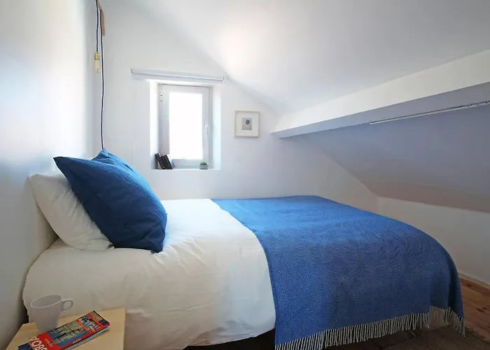 Апартаменты Bh4e Spacious 3-bedroom With Natural Light & Stunning Views In Bairro Alto! *
